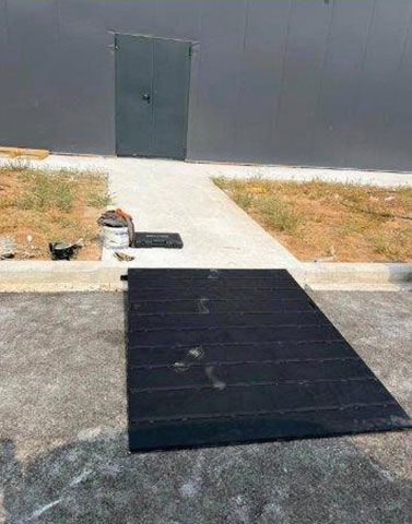 Βιομηχανική κατασκευή ράμπας για πεζούς και κλαρκ