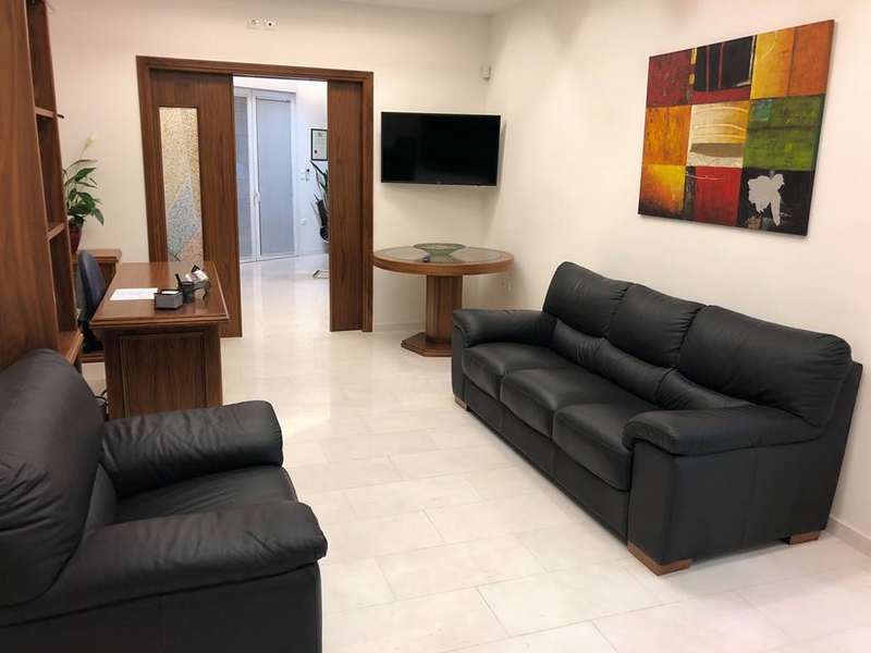 ΣΑΡΑΝΤΟΣ ΚΩΝΣΤΑΝΤΙΝΟΣ MD, FRCS: Φωτογραφίες & Βίντεο