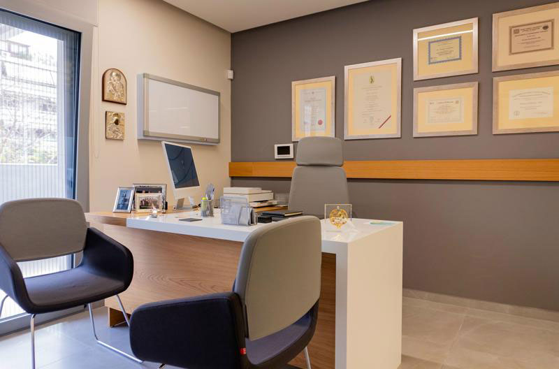 SARLIKIOTIS THOMAS - ATHENS ORTHOCARE: Φωτογραφίες & Βίντεο