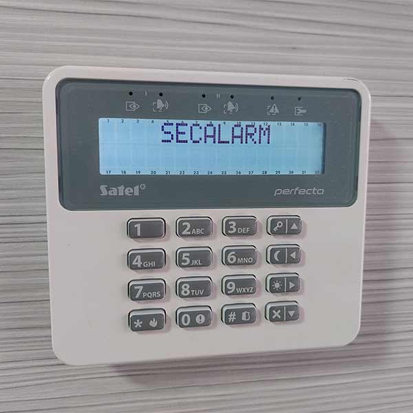 SEC ALARM: Φωτογραφίες & Βίντεο