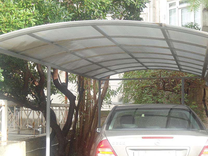Μεταλλικό Σκέπαστρο