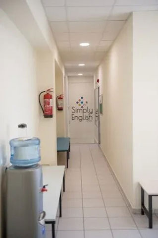 SIMPLY ENGLISH: Φωτογραφίες & Βίντεο