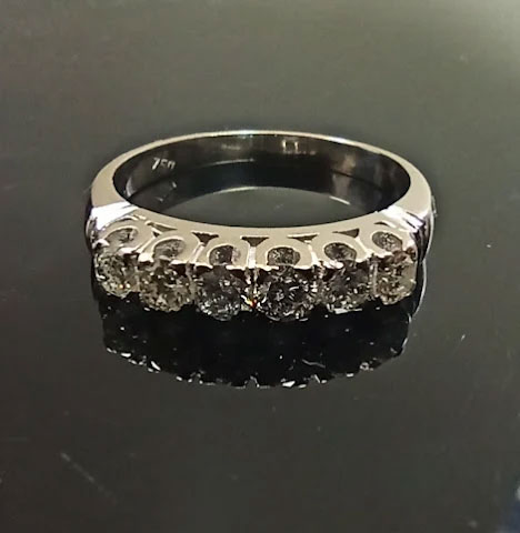 SINOS JEWELRY: Φωτογραφίες & Βίντεο