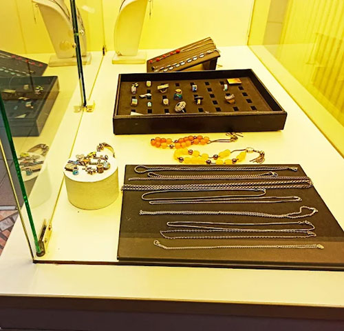 SINOS JEWELRY: Φωτογραφίες & Βίντεο