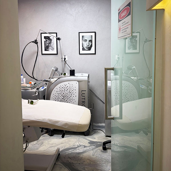 SI SKIN INSTITUTE: Φωτογραφίες & Βίντεο