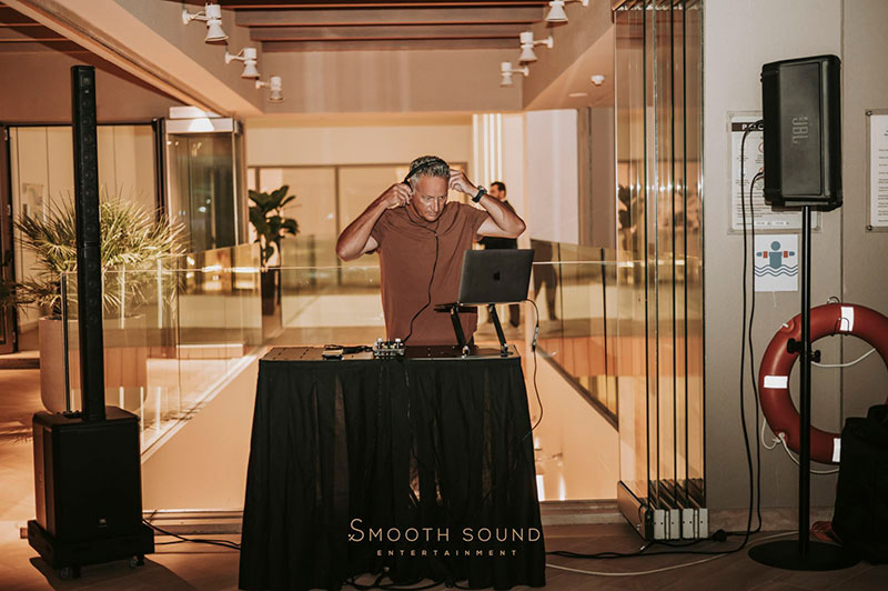 SMOOTH SOUND ENTERTAINMENT: Φωτογραφίες & Βίντεο