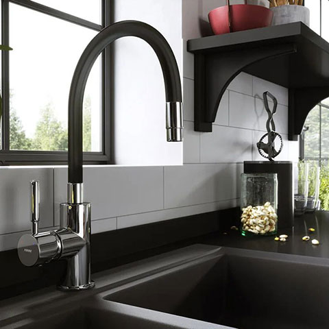 SPIROU BATH & TILE: Φωτογραφίες & Βίντεο