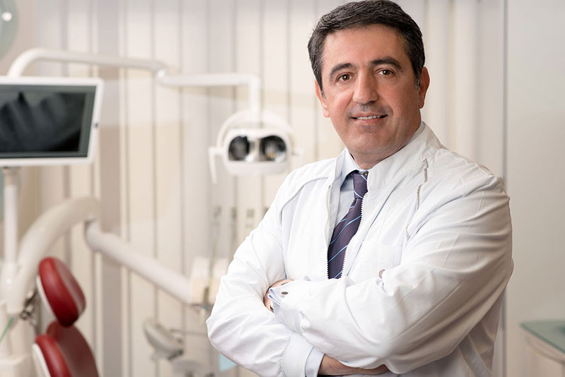 ΣΠΥΡΙΔΟΠΟΥΛΟΣ ΘΕΜΙΣΤΟΚΛΗΣ DDS, PhD: Φωτογραφίες & Βίντεο