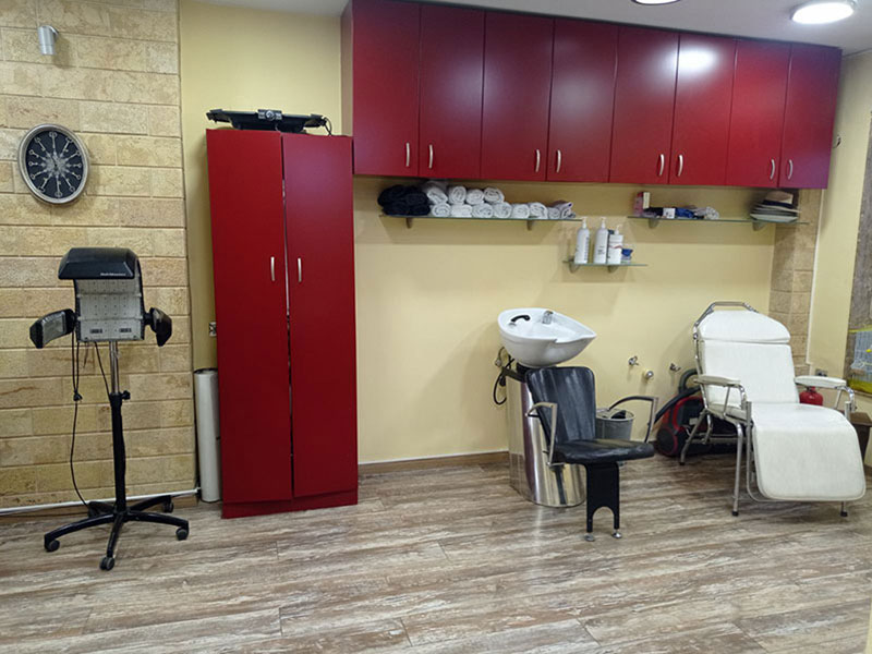 STAGGOS HAIR STYLING PROFESSIONAL: Φωτογραφίες & Βίντεο