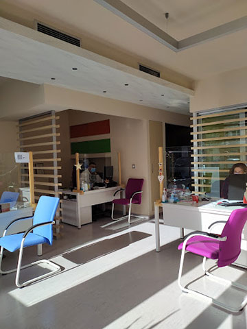 ΣΤΑΜΑΤΗ INSURANCE CENTER: Φωτογραφίες & Βίντεο
