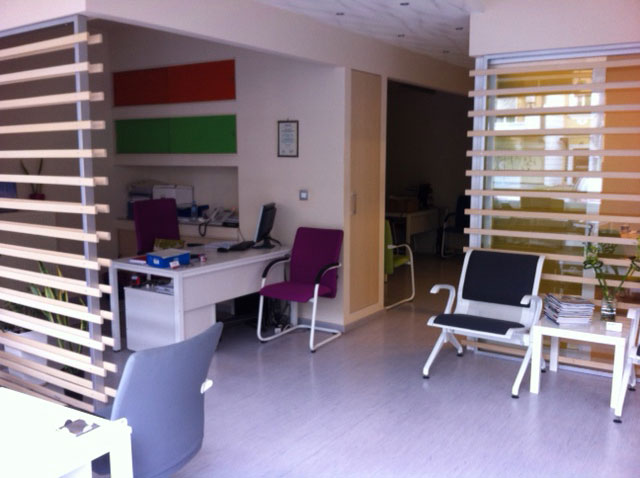 ΣΤΑΜΑΤΗ INSURANCE CENTER: Φωτογραφίες & Βίντεο