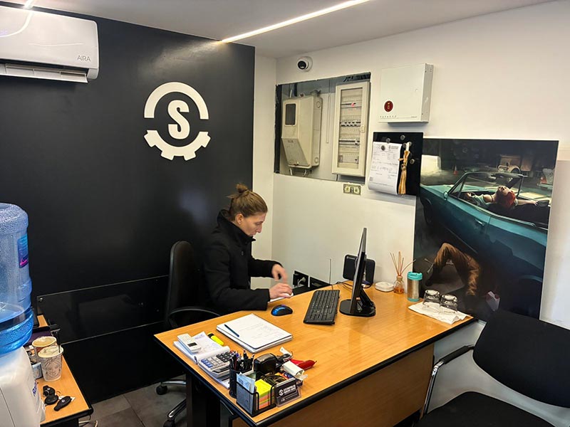 STATHOPOULOS MERCEDES SERVICE: Φωτογραφίες & Βίντεο