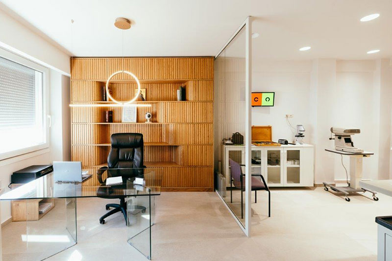 STYLLAS EYE CLINIC - STYLLAS FOTEINOS MD, MSc: Φωτογραφίες & Βίντεο