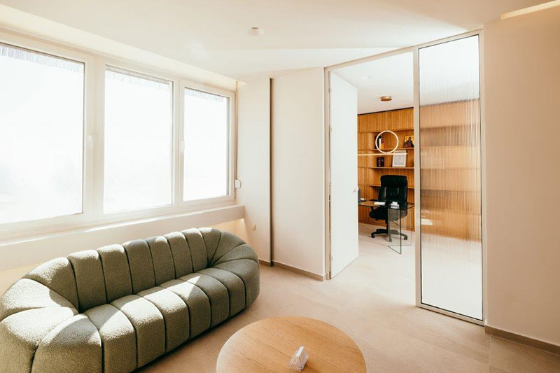STYLLAS EYE CLINIC - STYLLAS FOTEINOS MD, MSc: Φωτογραφίες & Βίντεο