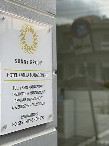 SUNNY GROUP REAL ESTATE: Φωτογραφίες & Βίντεο
