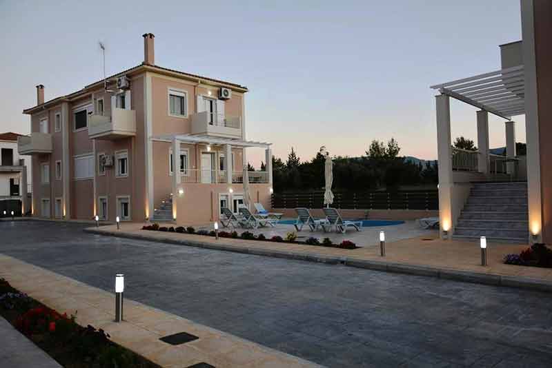 ΣΥΝΕΝΑΚΗΣ ΑΝΤΩΝΗΣ: Φωτογραφίες & Βίντεο