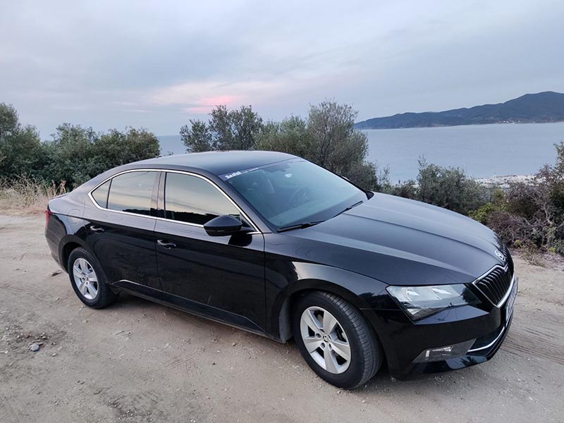 TAXI VAN 9: Φωτογραφίες & Βίντεο