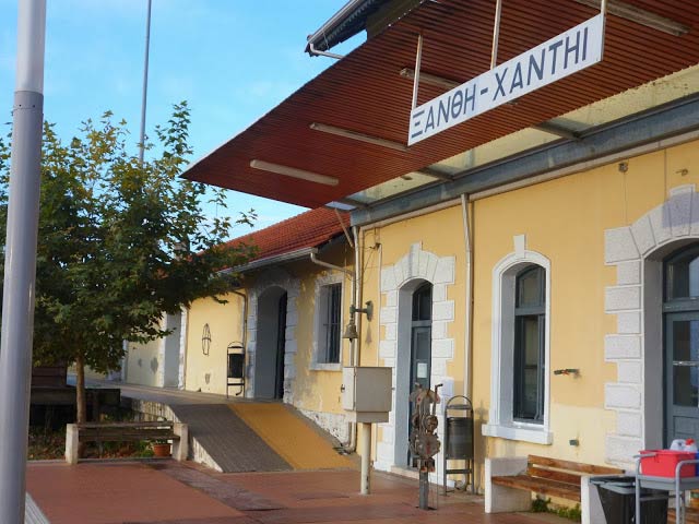 TAXI XANTHIS IOANNIDI AFOI: Φωτογραφίες & Βίντεο