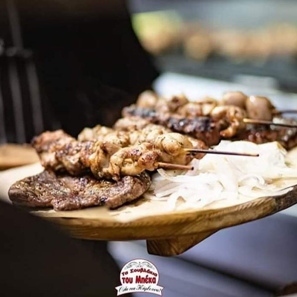 TA SOUVLAKIA TOU BEKA: Φωτογραφίες & Βίντεο