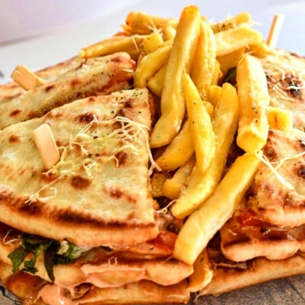 TA SOUVLAKIA TOU BEKA: Φωτογραφίες & Βίντεο