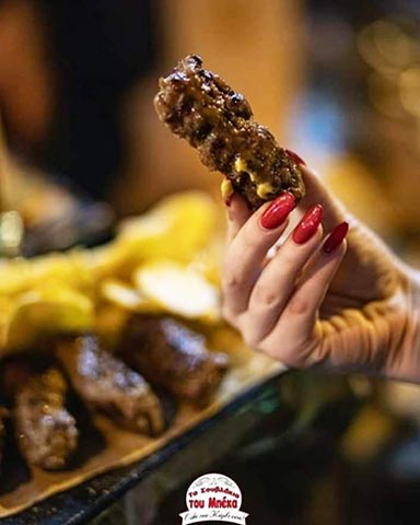 TA SOUVLAKIA TOU BEKA: Φωτογραφίες & Βίντεο