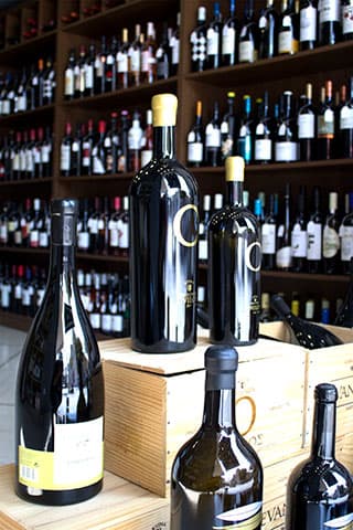 TERROIR WINE & SPIRITS: Φωτογραφίες & Βίντεο