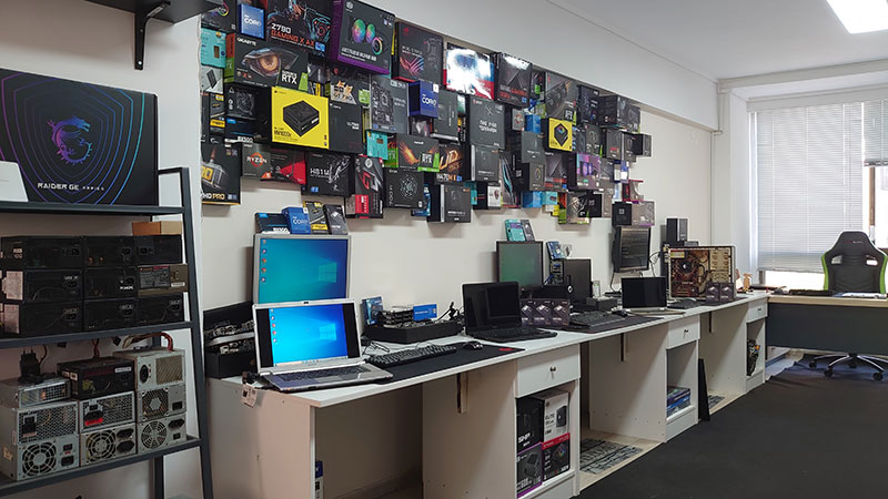 THESSALONIKI PC: Φωτογραφίες & Βίντεο