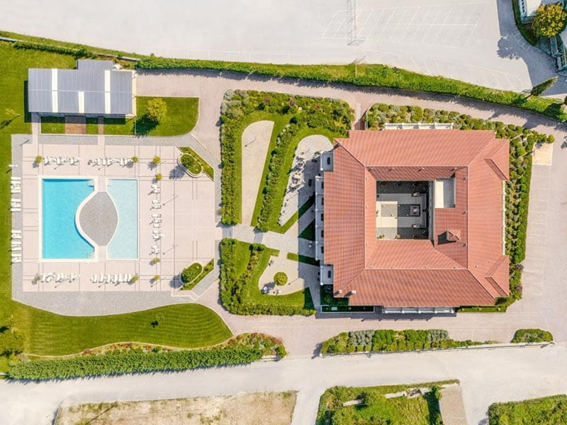 THE LAKE HOTEL: Φωτογραφίες & Βίντεο