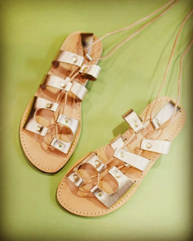 THE SANDAL'S SHOP OF PATRAS - ΑΛΕΞΟΠΟΥΛΟΣ ΜΑΡΙΟΣ: Φωτογραφίες & Βίντεο