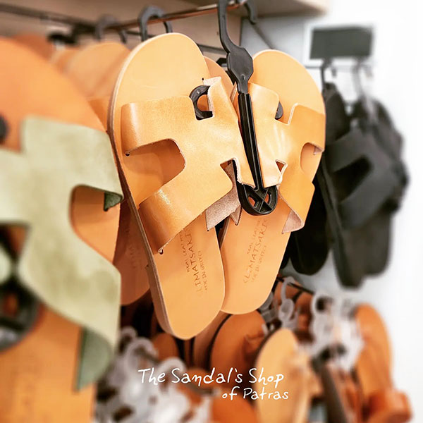 THE SANDAL'S SHOP OF PATRAS - ΑΛΕΞΟΠΟΥΛΟΣ ΜΑΡΙΟΣ: Φωτογραφίες & Βίντεο