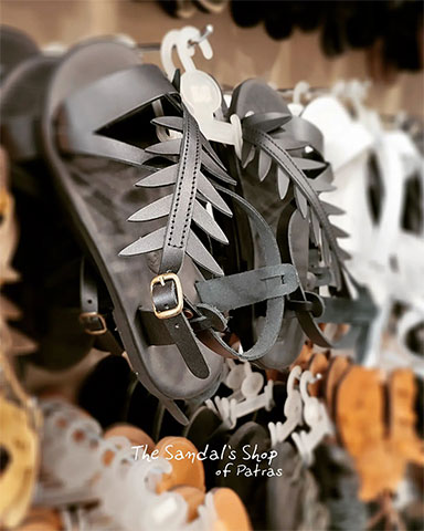 THE SANDAL'S SHOP OF PATRAS - ΑΛΕΞΟΠΟΥΛΟΣ ΜΑΡΙΟΣ: Φωτογραφίες & Βίντεο