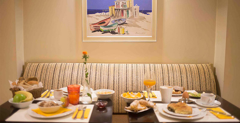 Breakfast area