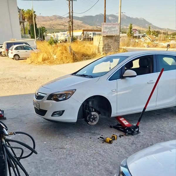 THE TYRE EXPERT - ΚΑΡΑΟΓΛΑΝΗΣ ΠΕΡΙΚΛΗΣ: Φωτογραφίες & Βίντεο