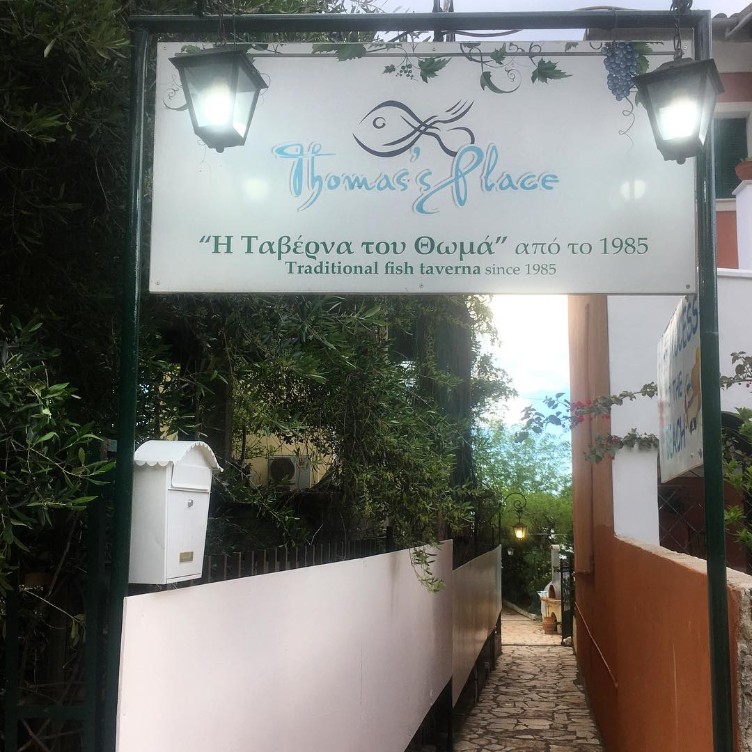 THOMAS'S PLACE TRADITIONAL BEACHSIDE TAVERNA: Φωτογραφίες & Βίντεο