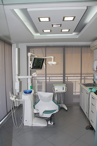 TOOTHCARE - ΣΠΙΝΟΣ ΠΕΤΡΟΣ DDS, MSc: Φωτογραφίες & Βίντεο