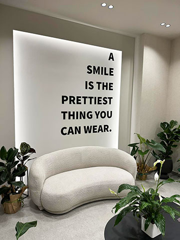 TOOTH CARE BRONTIDIS: Φωτογραφίες & Βίντεο