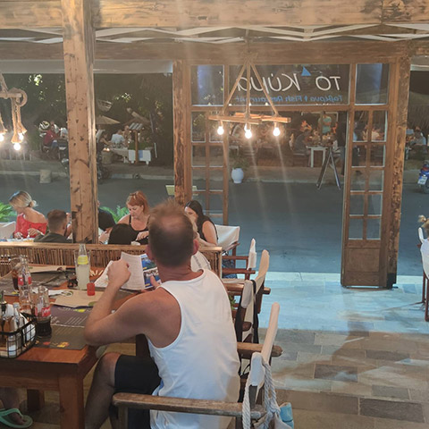 ΤΟ ΚΥΜΑ: Φωτογραφίες & Βίντεο