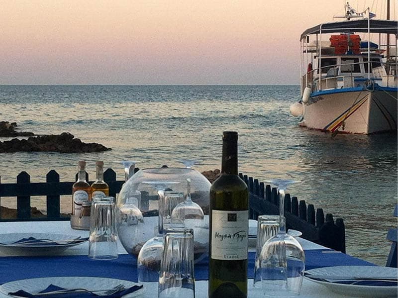 TO PALIO NISAKI: Φωτογραφίες & Βίντεο