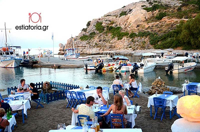 TO PALIO NISAKI: Φωτογραφίες & Βίντεο