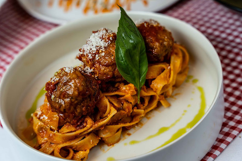 TRAVERSO RISTORANTE ITALIANO: Φωτογραφίες & Βίντεο