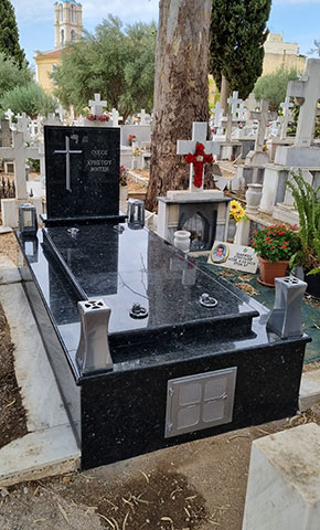 TRIANTOPOULOS CHRISTOS: Φωτογραφίες & Βίντεο