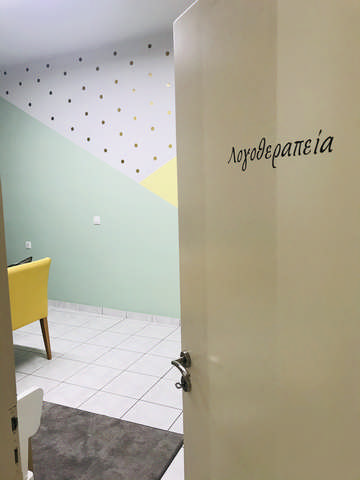 ΤΣΑΚΑΛΑΚΗ ΝΙΚΟΛΕΤΑ: Φωτογραφίες & Βίντεο