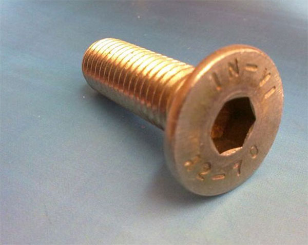 TSAMPAZIS BOLTS: Φωτογραφίες & Βίντεο
