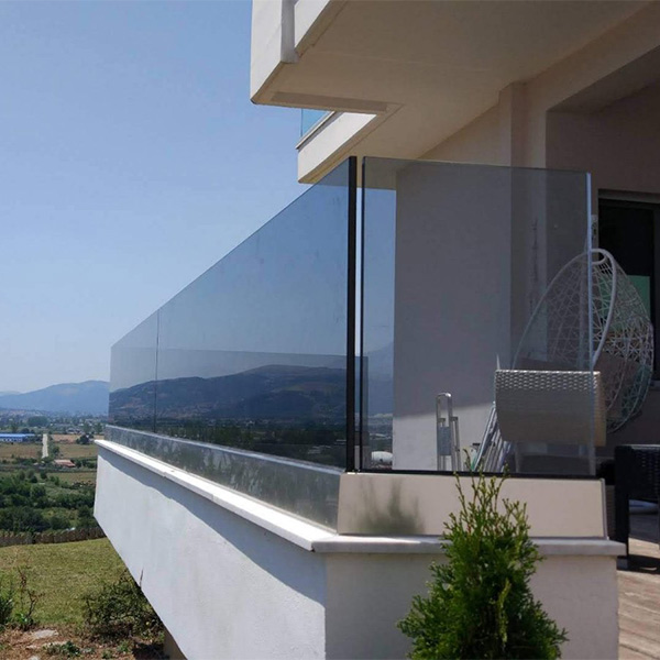 TSANOS GLASSTECH: Φωτογραφίες & Βίντεο