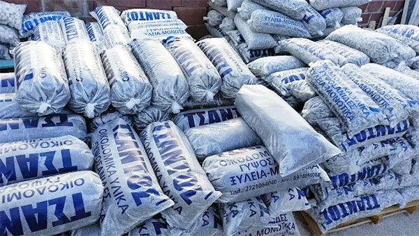 ΤΣΑΝΤΟΣ: Φωτογραφίες & Βίντεο