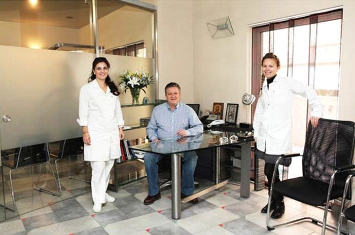 Dr. Tsolakis Apostolos