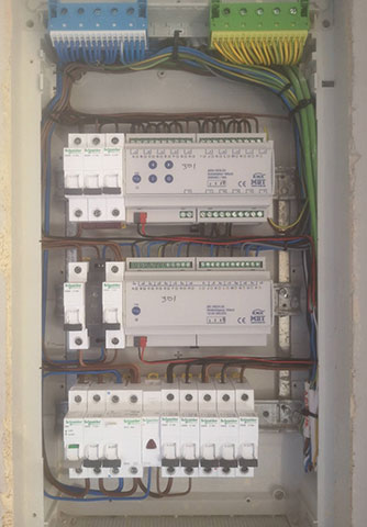 TST ELECTRICAL: Φωτογραφίες & Βίντεο