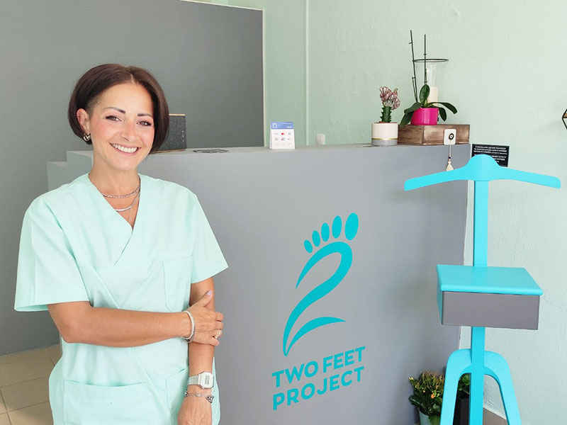 TWO FEET PROJECT - ΜΑΛΑΧΤΑΡΗ ΒΙΚΗ: Φωτογραφίες & Βίντεο