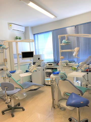 ΒΑΓΔΟΥΤΗ ΓΕΩΡΓΙΑ DDS, MSc - ORTHO-PERIO VOLOS: Φωτογραφίες & Βίντεο