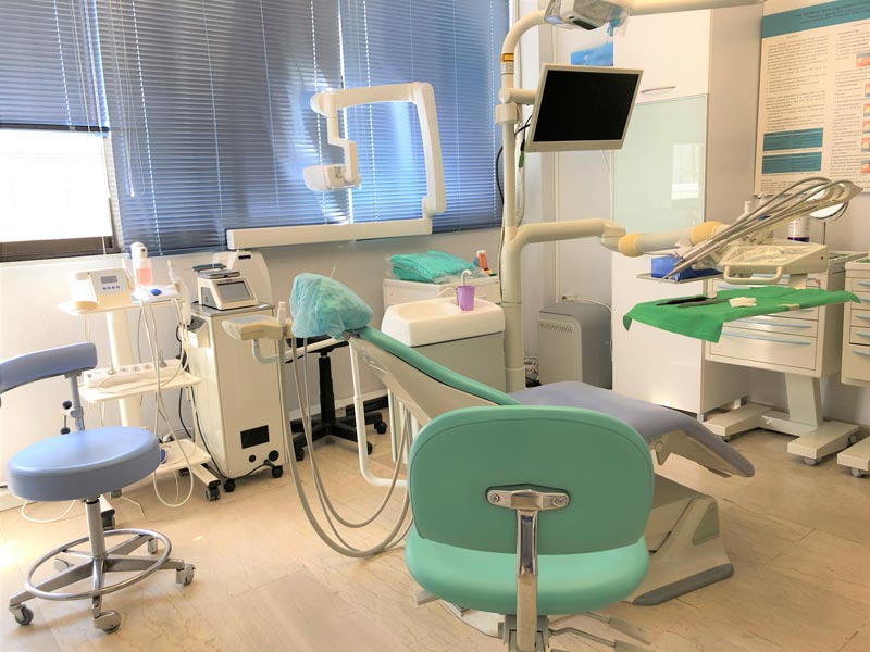 ΒΑΓΔΟΥΤΗ ΓΕΩΡΓΙΑ DDS, MSc - ORTHO-PERIO VOLOS: Φωτογραφίες & Βίντεο